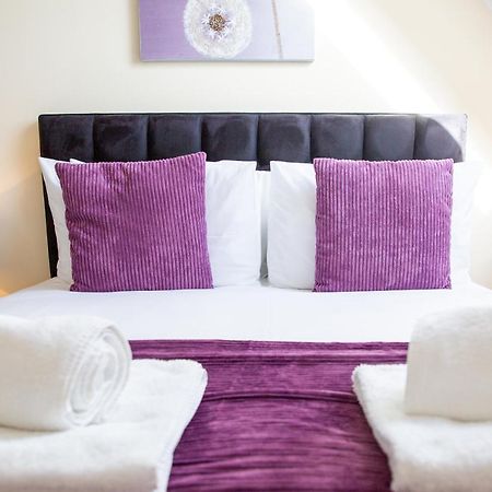 Velvet 2-Bedroom Apartment, Clockhouse, Hoddesdon Ngoại thất bức ảnh